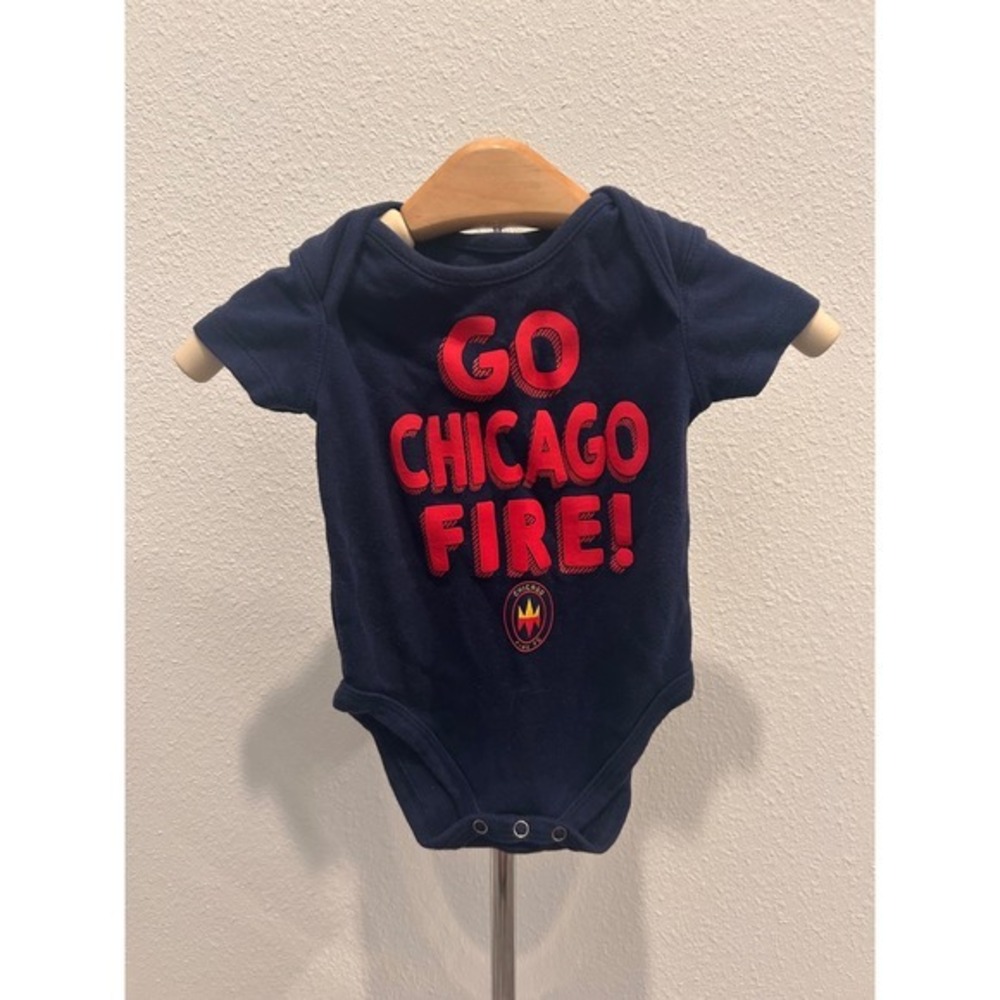 Chicago Fire FC MLS Baby Onesie 3/6M Soccer Bodysuit‎ Red Navy
